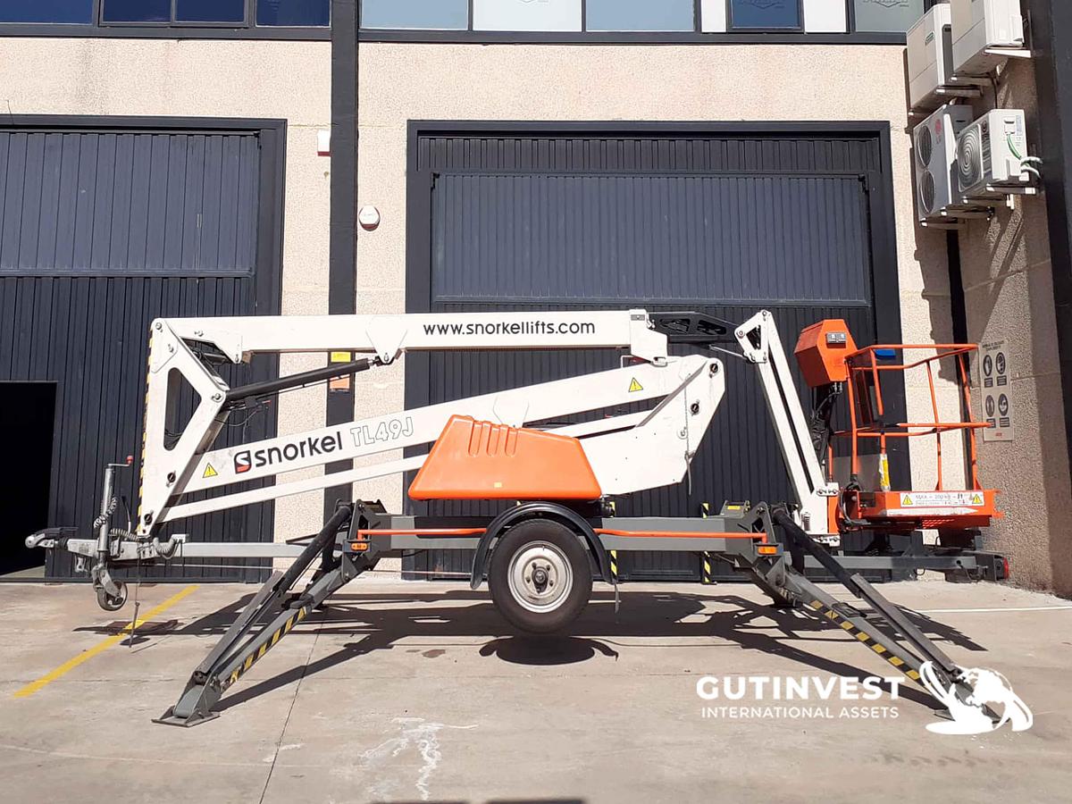 Used 1 - Towable Boom Lift