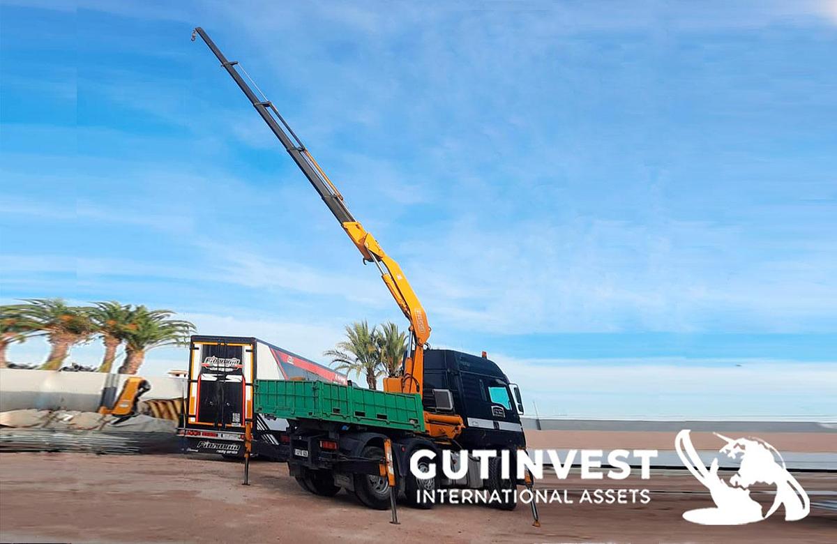 Used 1 - Truck with crane