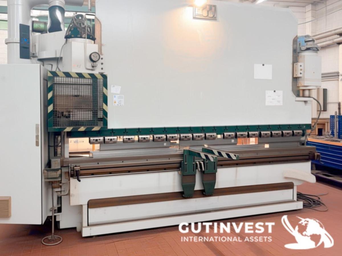 Used Metal Press Brake - 160Tn