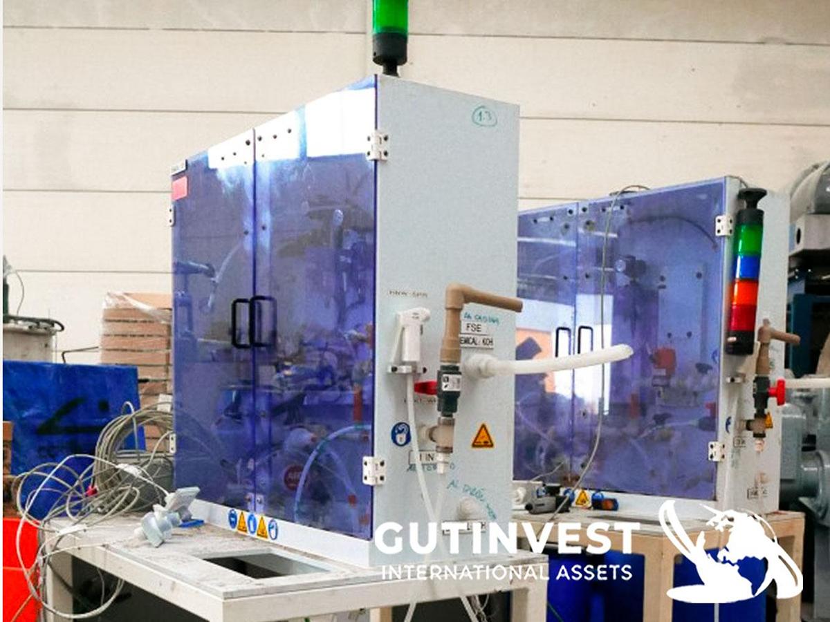 Used 1 - Raw Material Engraving Bench - Raw Material Cleaning Station