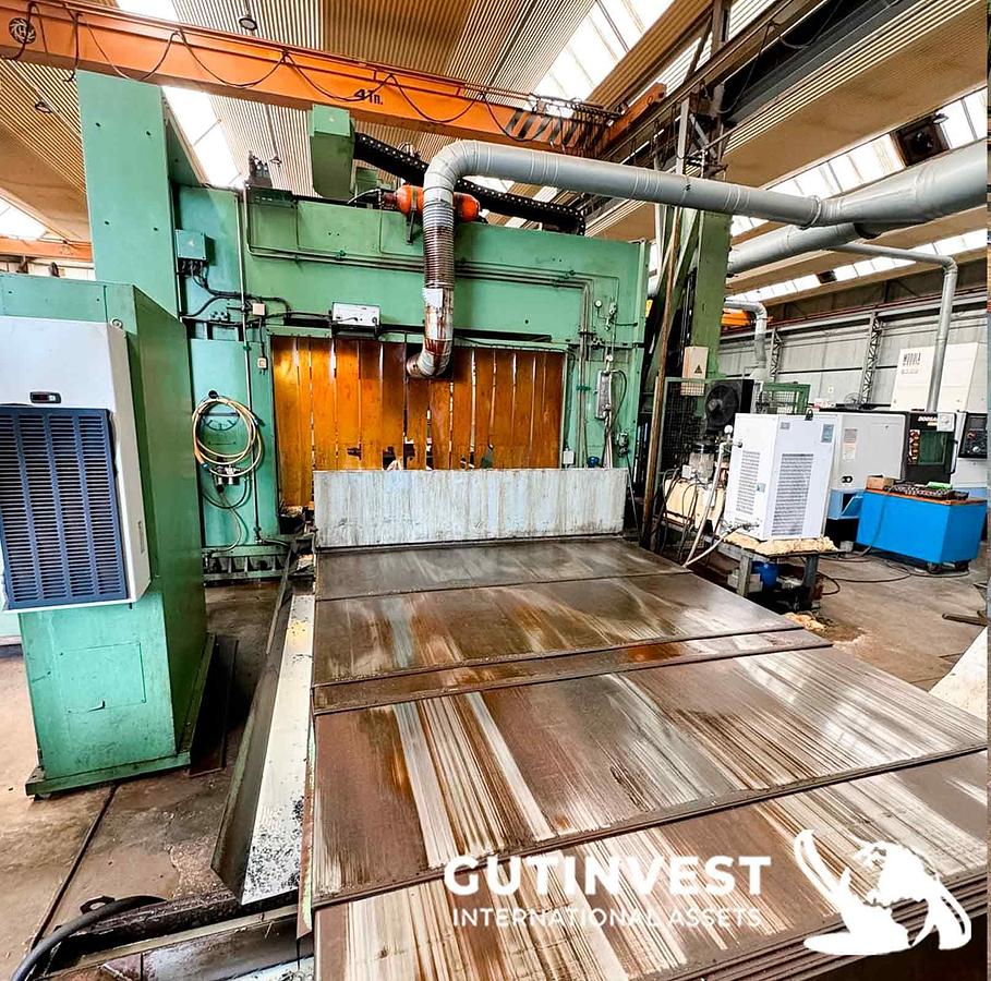 Used 1 - CNC gantry milling machine
