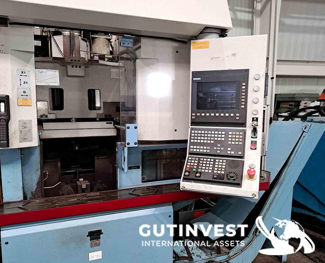 Usado Dos centros de mecanizado CNC