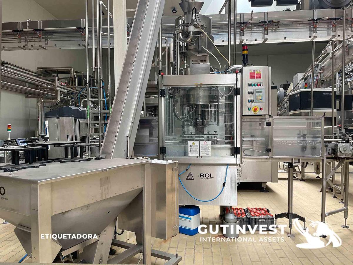 Usado 4 - Linea aséptica de soplado y envasado en botellas PET