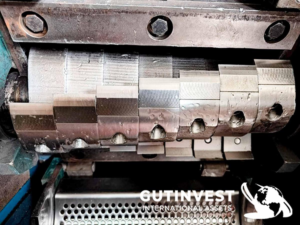 Used Plastic shredder granulator