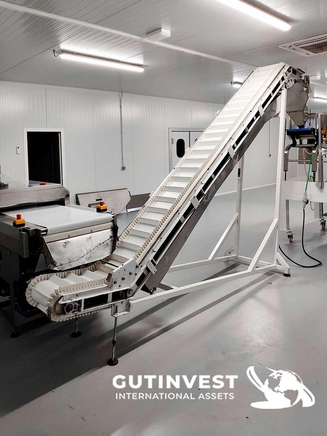 Used 4 - conveyor belt