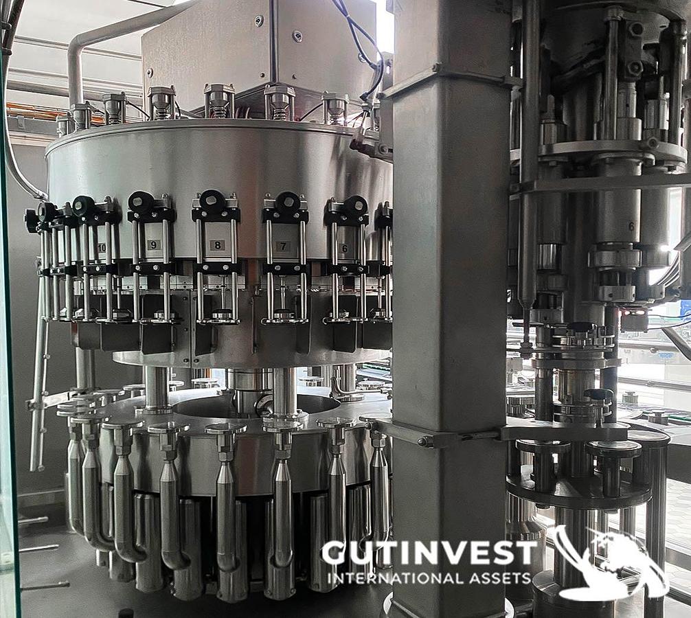 Usado Llenadora taponadora de botellas de cristal