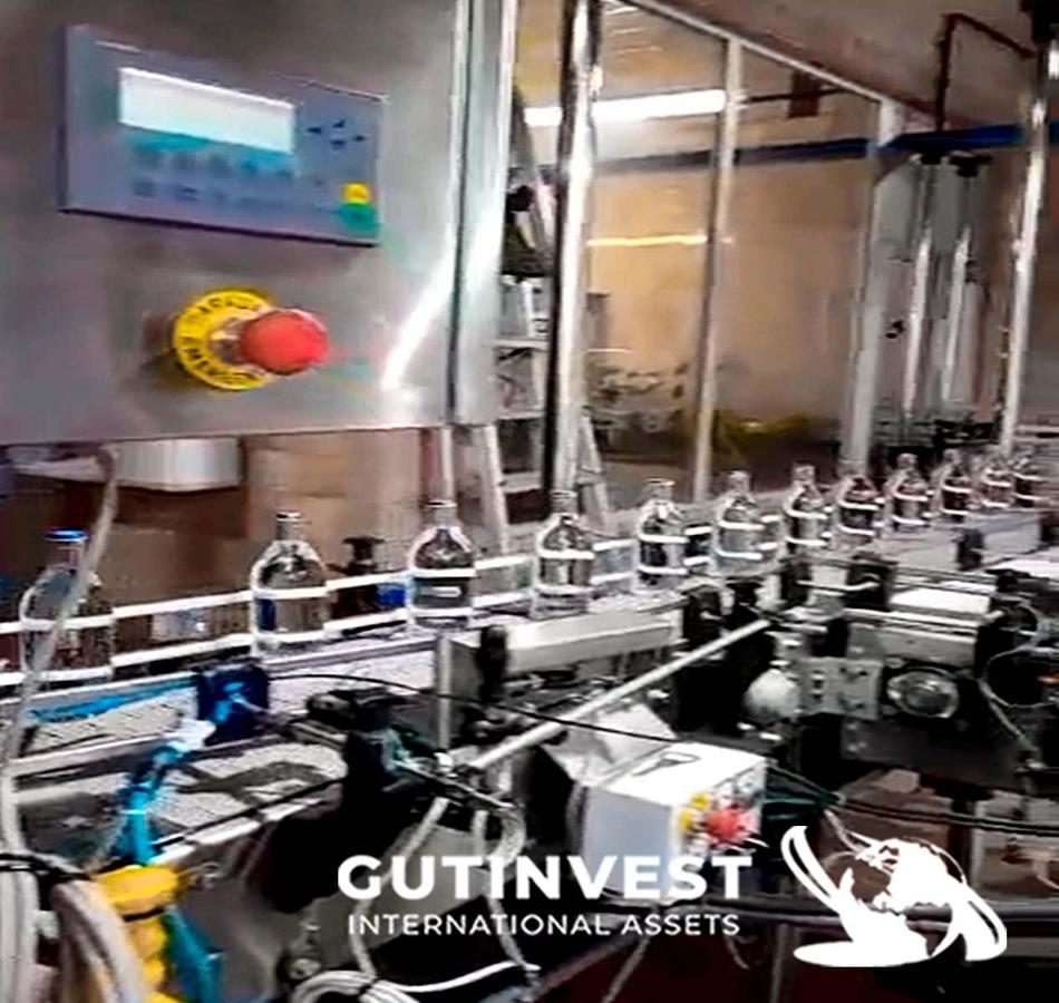 Usado Llenadora de botellas de vidrio. Capacidad 10.000 bot./hora