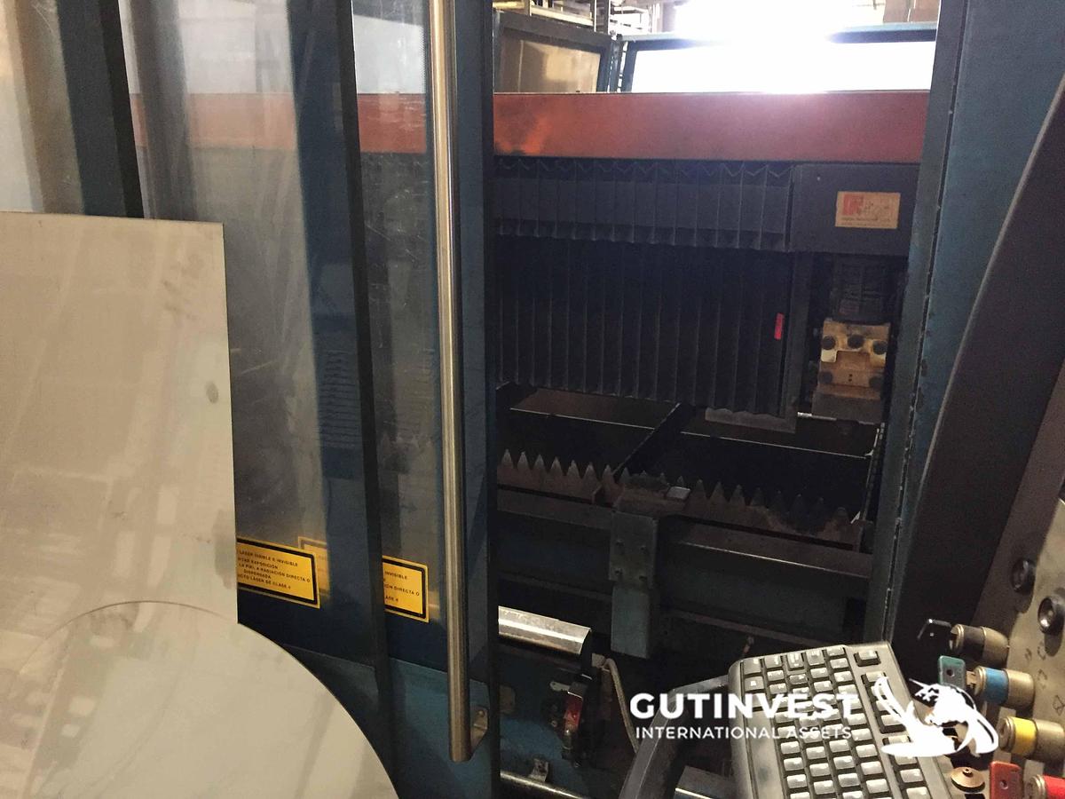 Used 1 - Laser cutting machine CO2 - 2.5kW