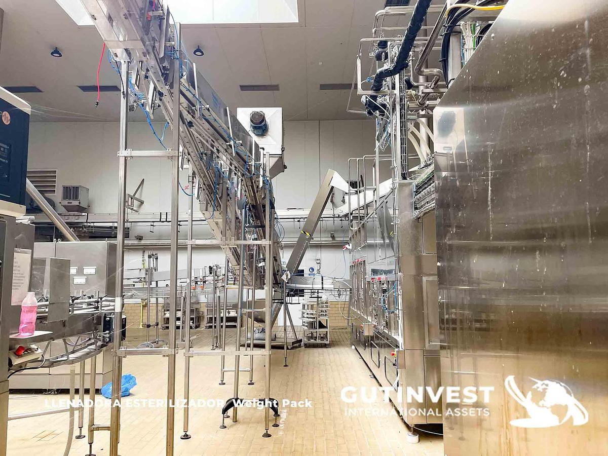 Usado 5 - Linea aséptica de soplado y envasado en botellas PET