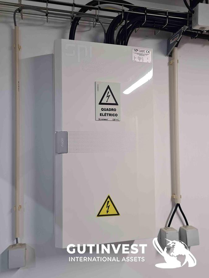 Usado 9 - Cuadro eléctrico pequeño