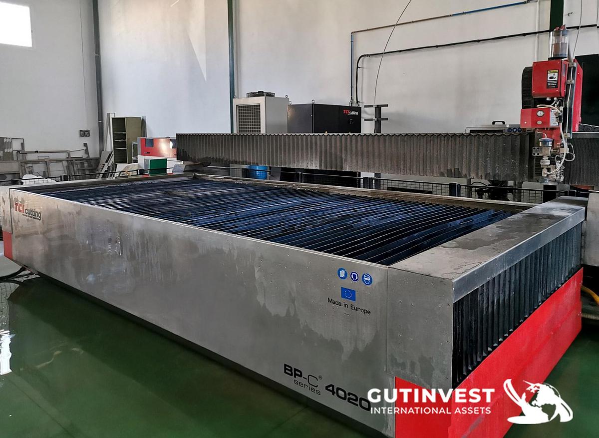 Used 1 - Waterjet cutting machine