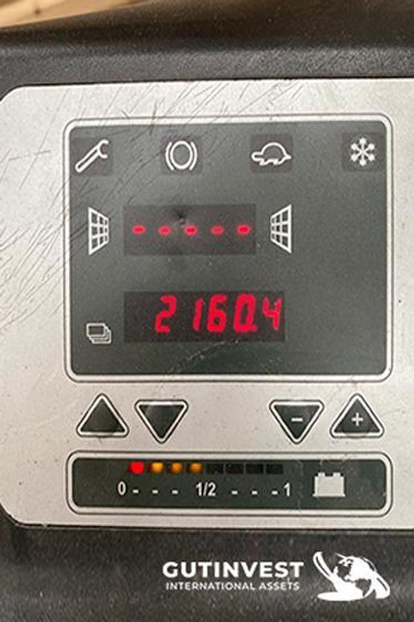 Used 7 - Reach truck
