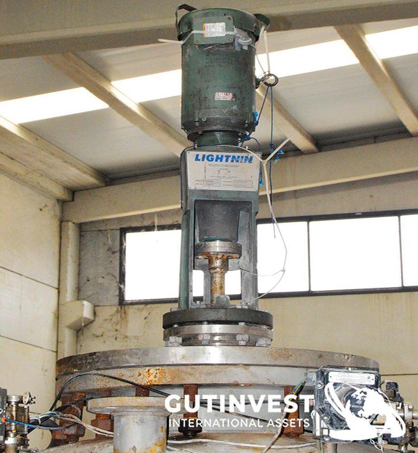 Used 6 - Jacketed tank with agitator