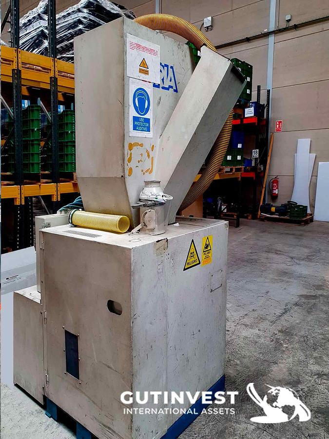 Used 1 - Horizontal cutting granulator