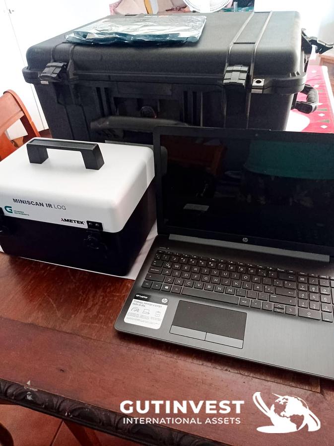 Usado 1 - Espectrómetro FTIR portátil