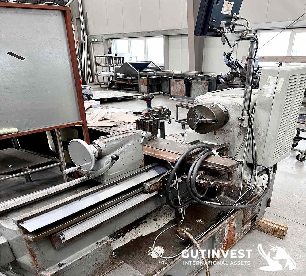Used 1 - Parallel lathe