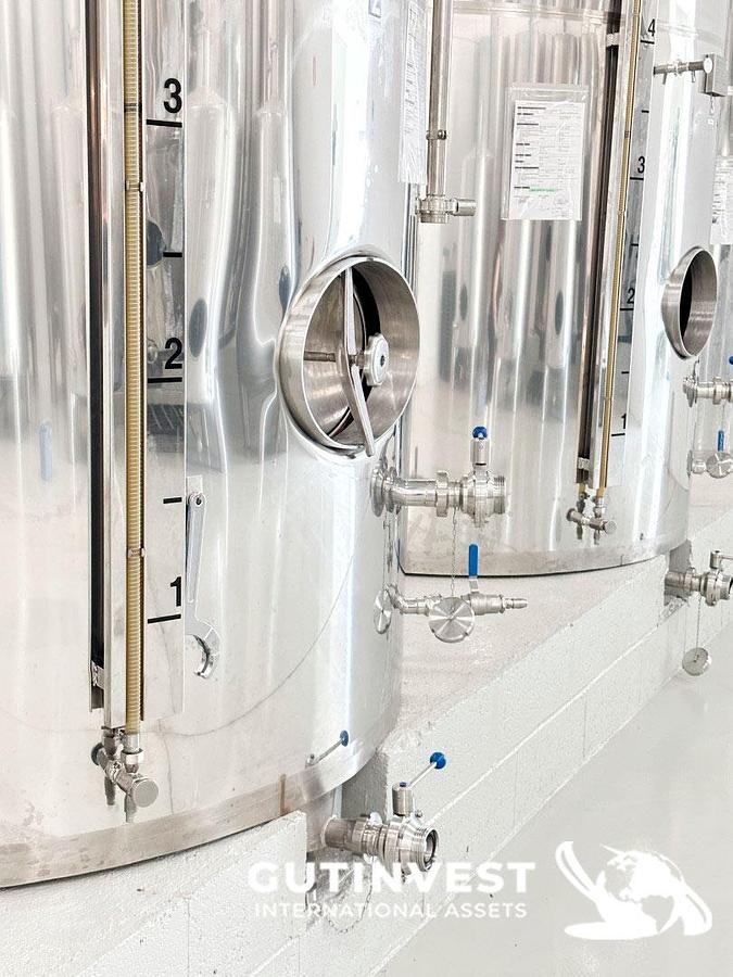 Used 1 - Complete lot of machinery for olive oil packaging