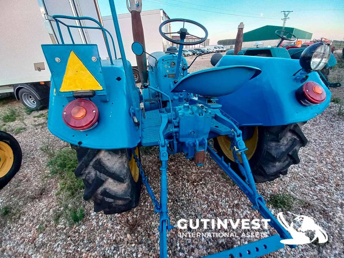 Used 13 - Agricultural tractor