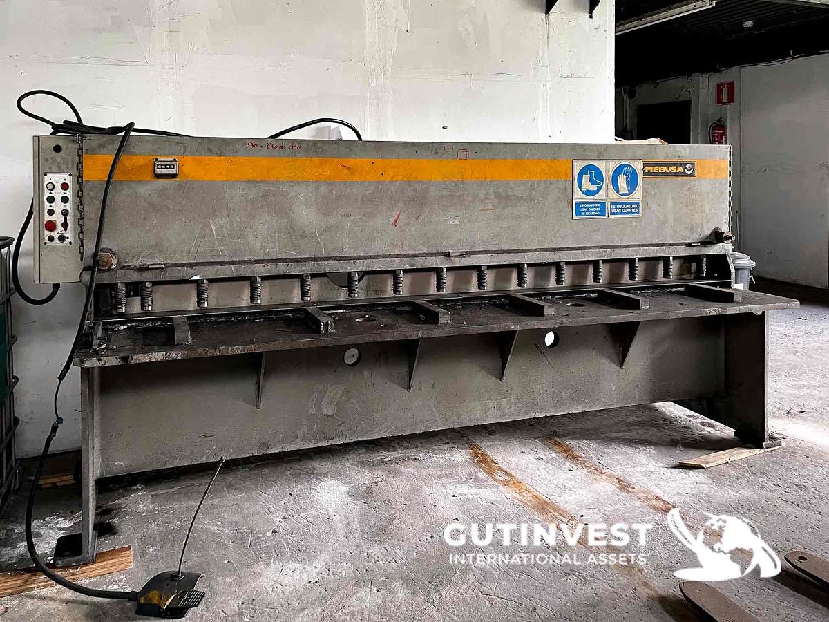 Used 1 - Metal shear
