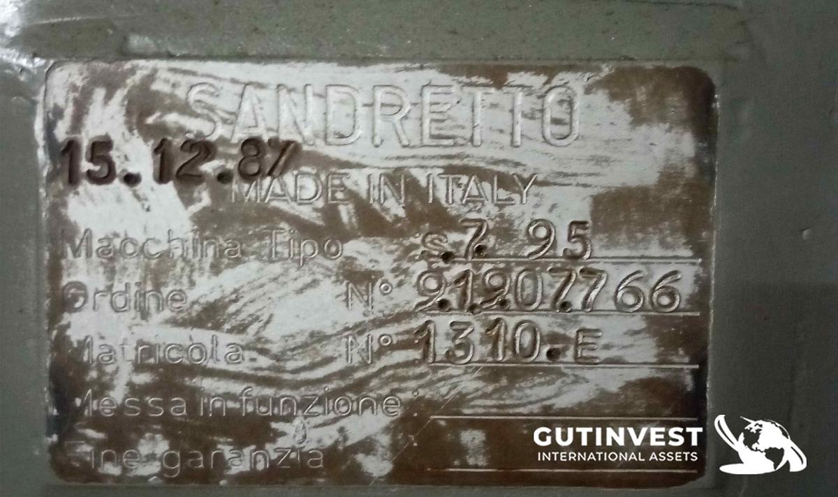 Usado 3 - Inyectora de plástico 95Tn