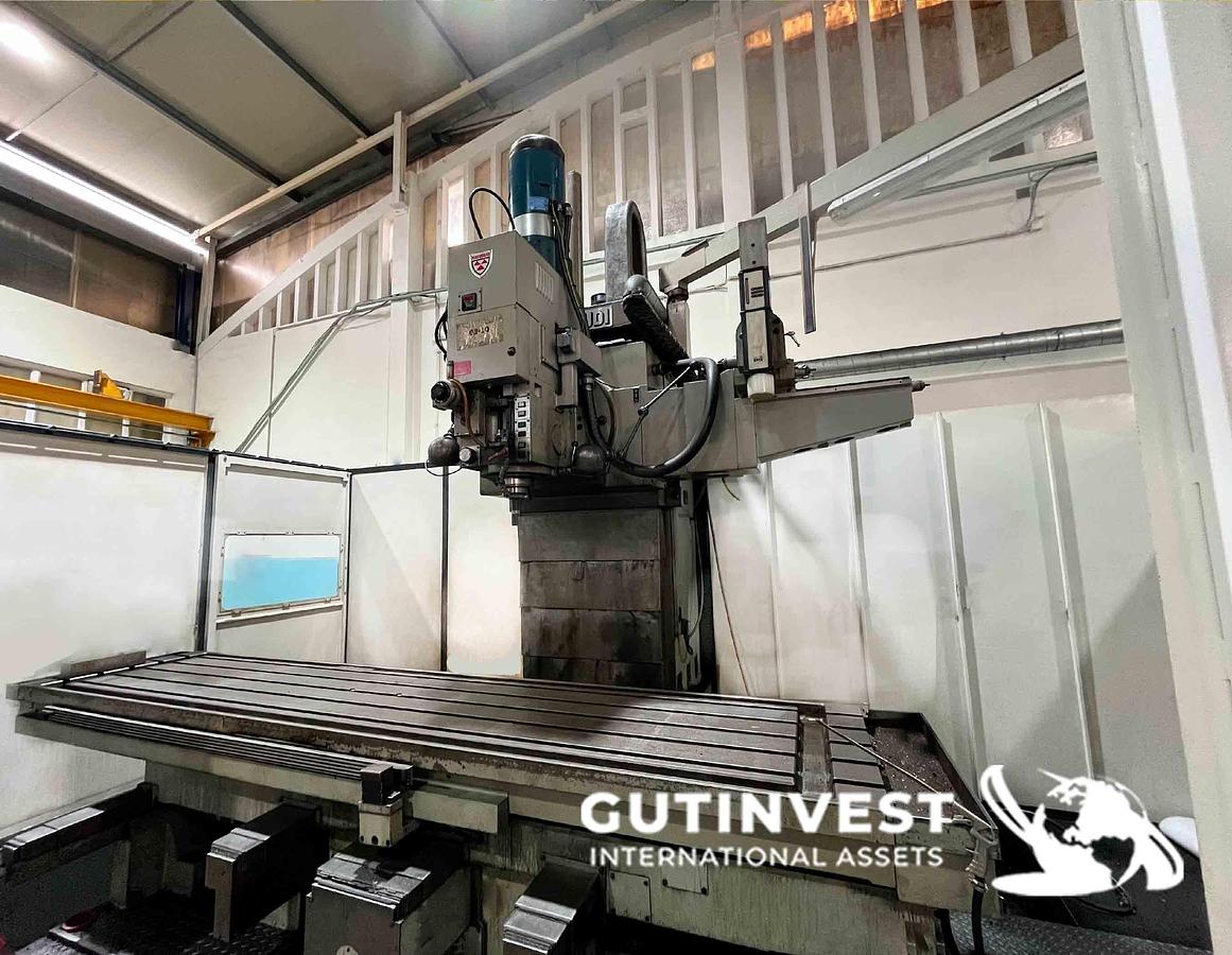 Used 3 - CNC milling machine