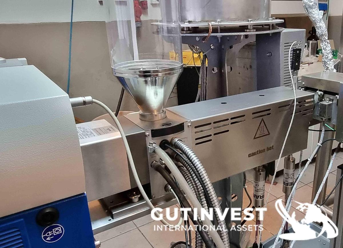 Usado Extrusora de medición de laboratorio
