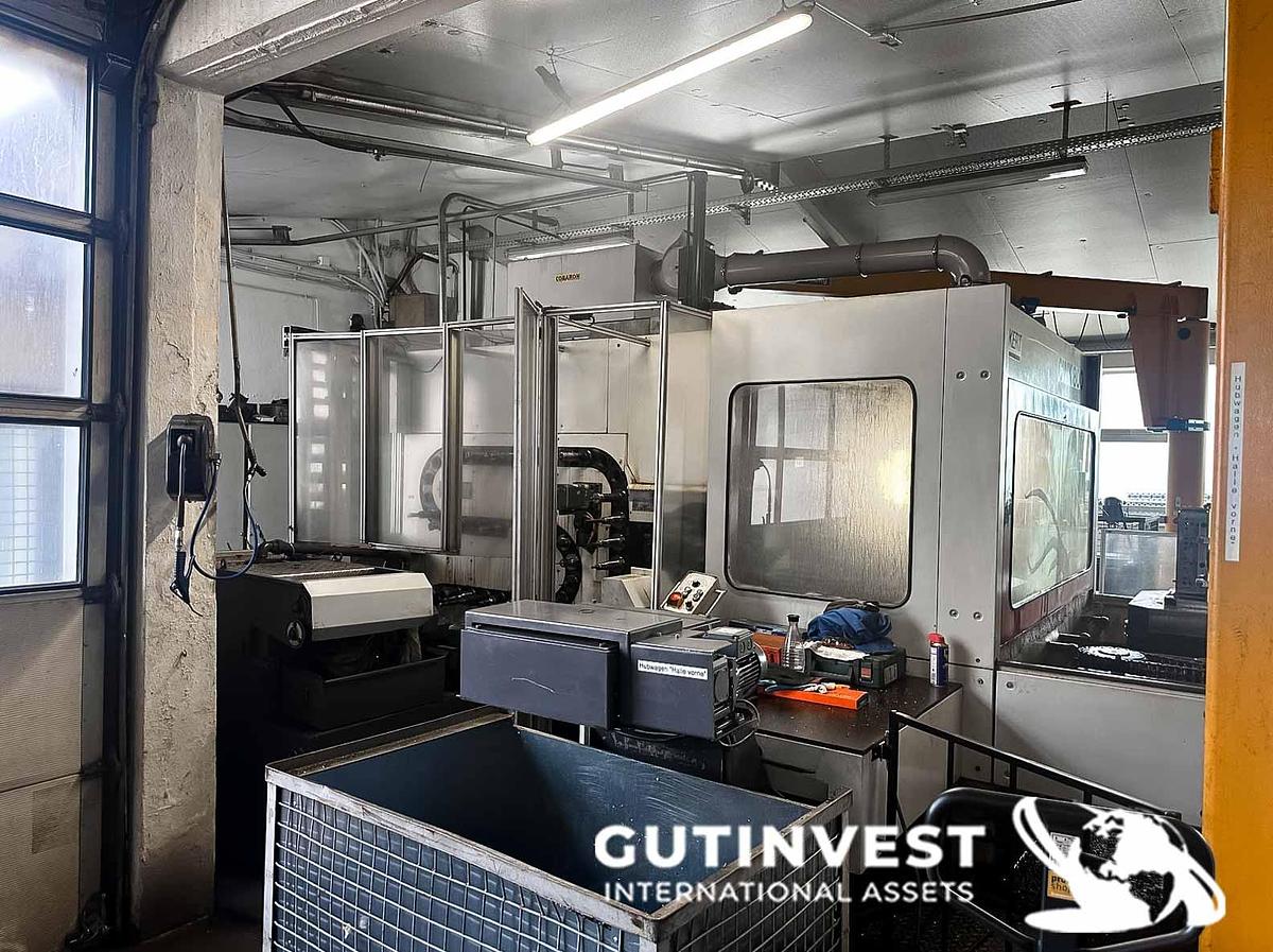 Used CNC Horizontal Machining Center