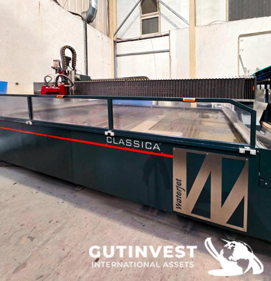 Usado Máquina de corte por agua - 5 ejes