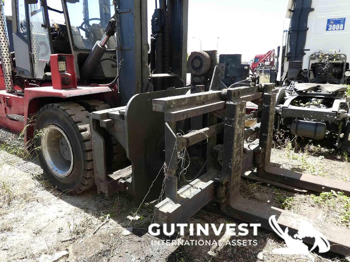 Used 4 - Forklift - 14 Tn