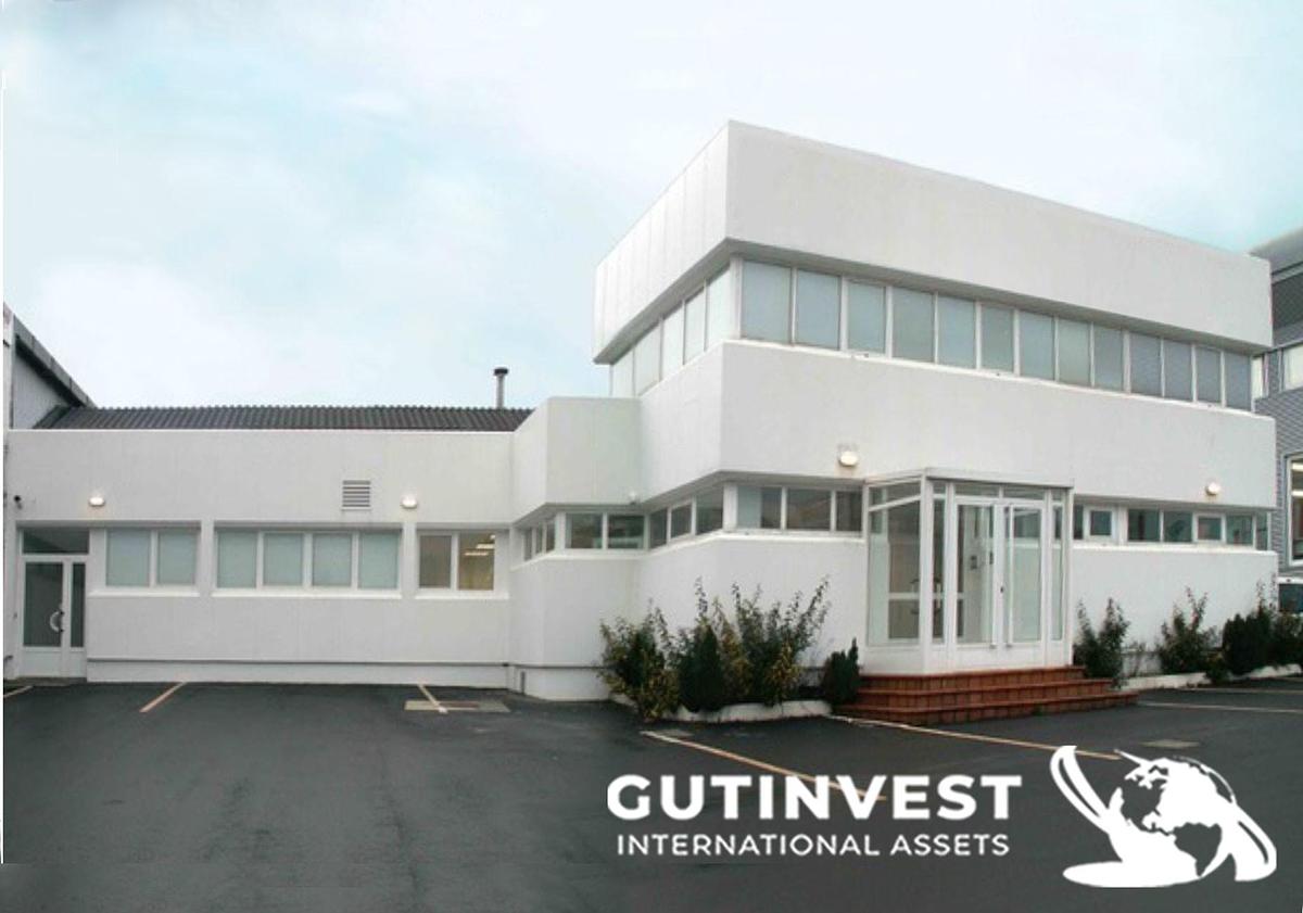 Used Industrial building - 3.621m2