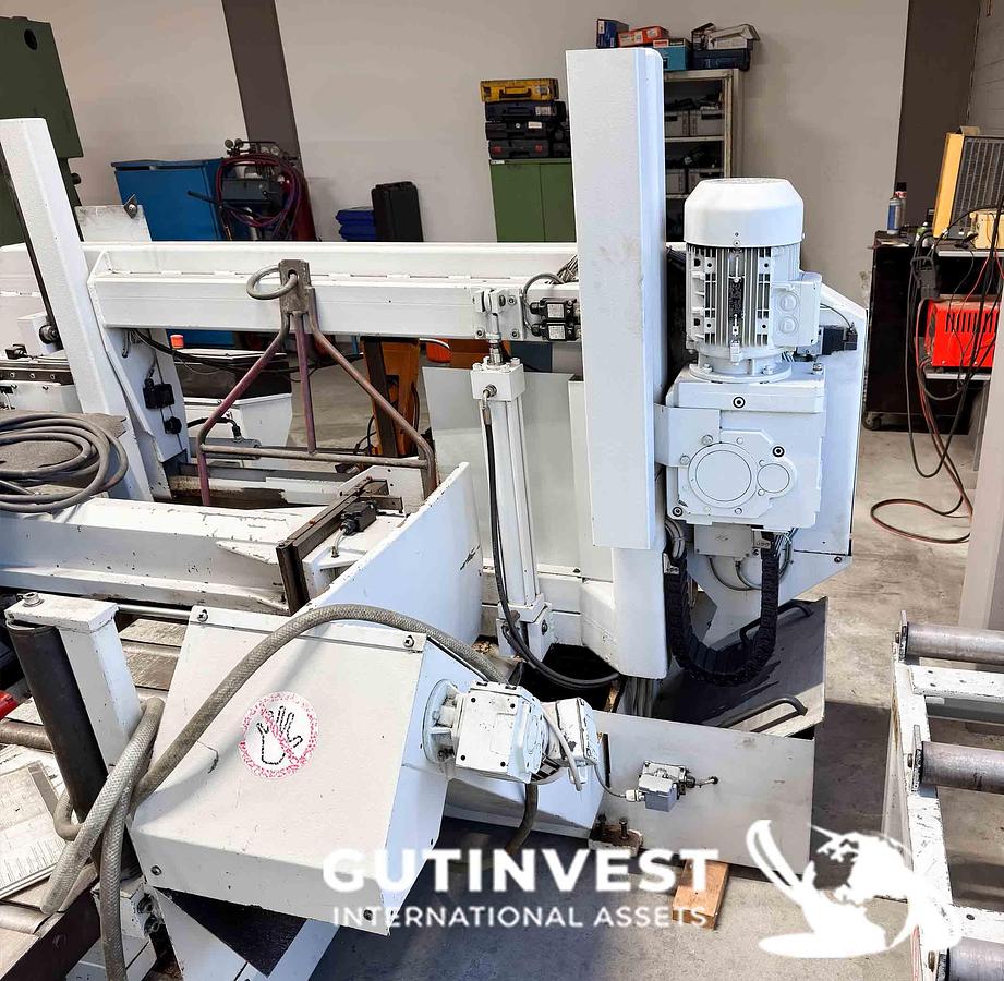 Used Automatic horizontal band saw