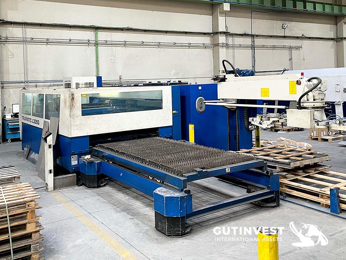 Usado 1 - Máquina de corte por láser CO2 con brazo de carga