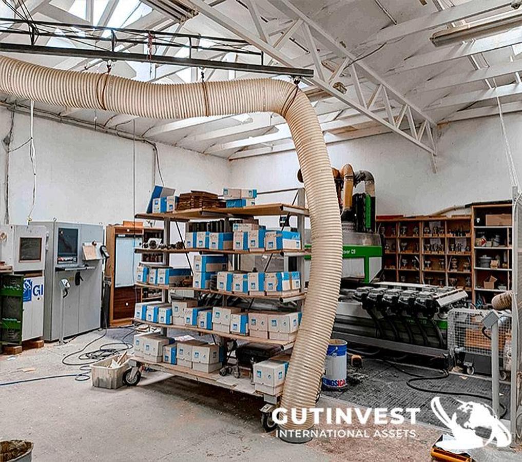 Used 1 - CNC Woodworking machining centre - 5 axes