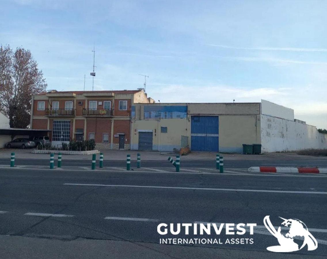 Usado Nave industrial de 5.000m2 en terreno rústico de 12.000m2