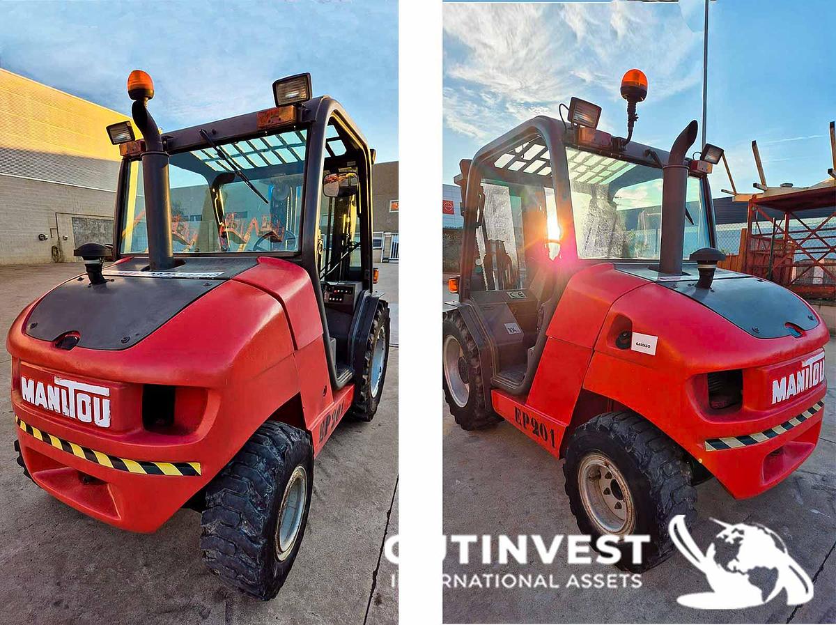 Used Diesel All-Terrain Forklift - 4x4 - 2.5Tn
