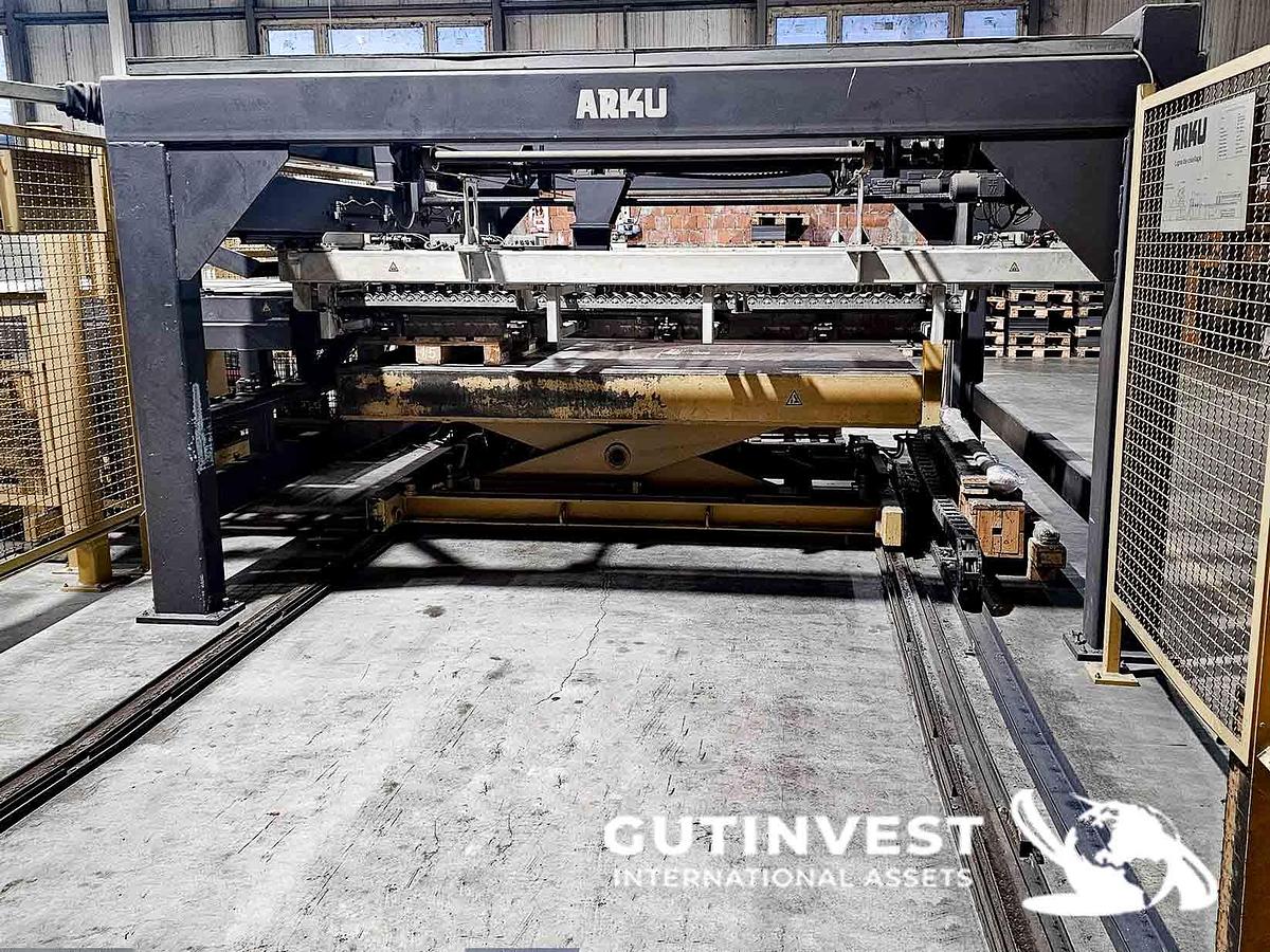Used 1 - Complete coil sheet metal cutting line