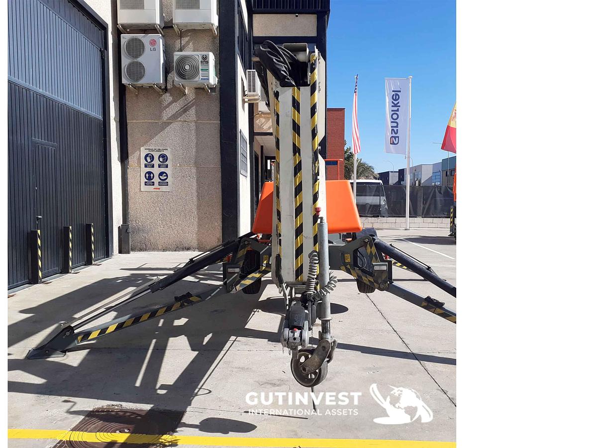 Used 1 - Towable Boom Lift
