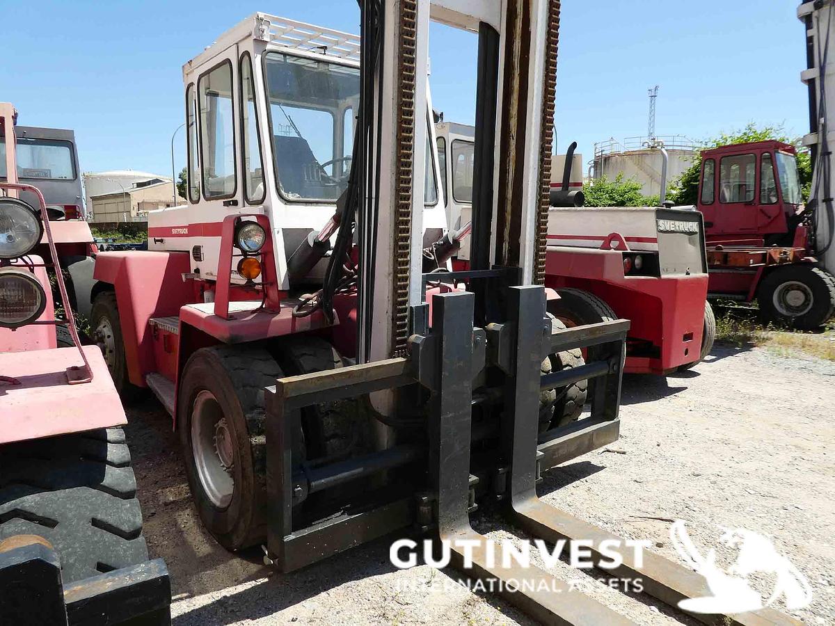Used 6 - Forklift - 12 Tn