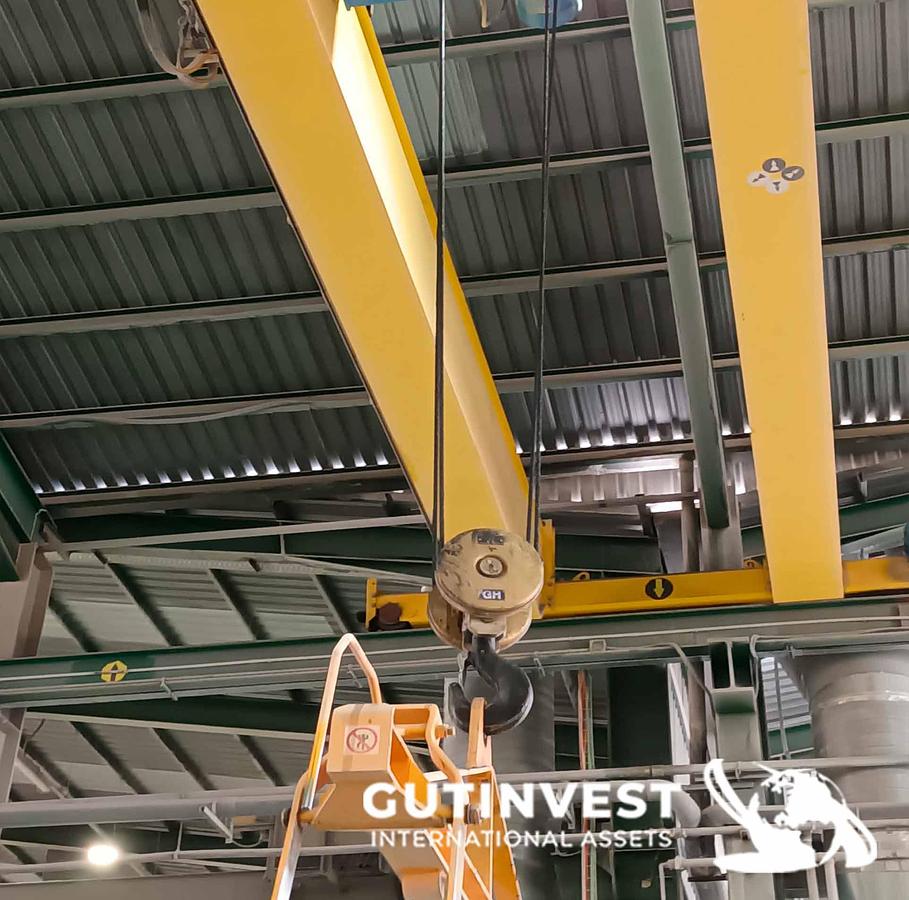 Used Double-girder overhead crane - 5 Tn