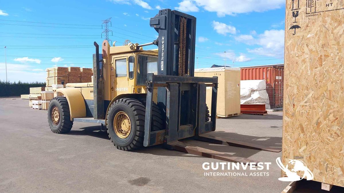 Used 1 - Duplex diesel forklift truck- 24Tn