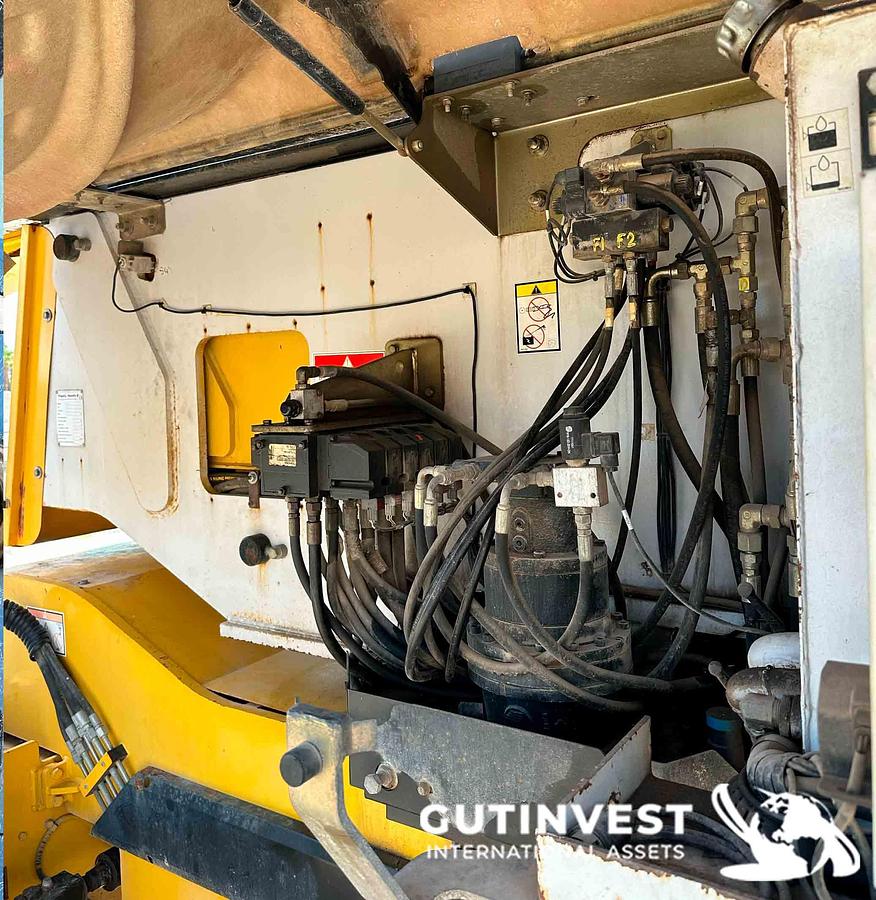 Used 1 - Articulated diesel platform - 32m