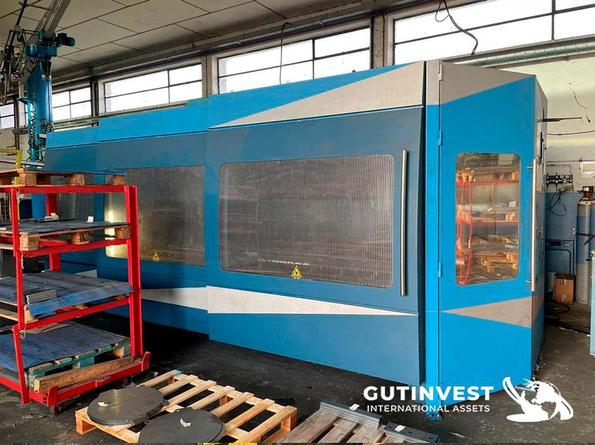 Used 1 - 3D laser cutting machine