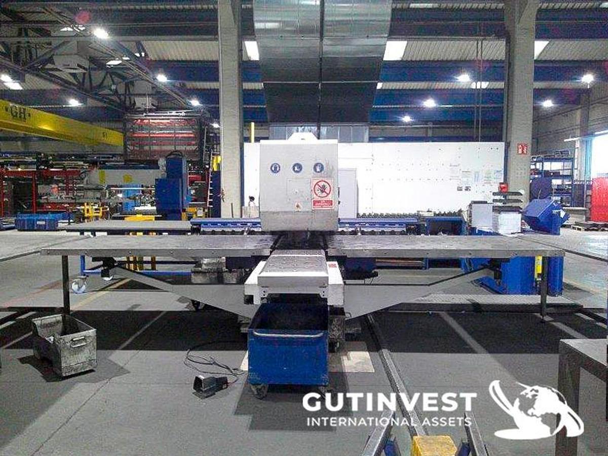 Used 1 - CNC punching machine