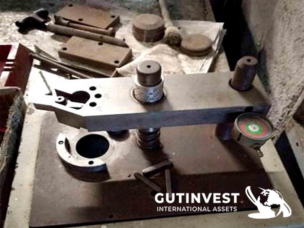 Used 1 - CNC punching machine