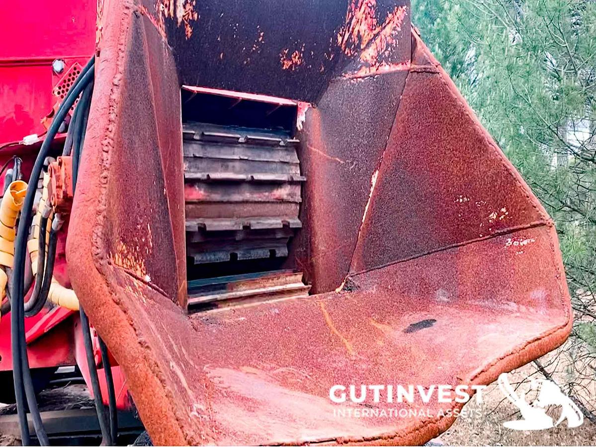 Usado 1 - Astilladora de madera móvil con motor y remolque