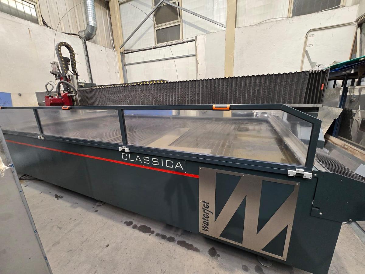 Usado Máquina de corte por agua - 5 ejes