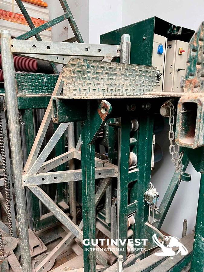 Used 1 - Vertical Twin Mast Mechanical Work Platform