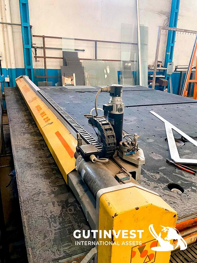 Usado 2 - Mesa de corte para vidrio laminado