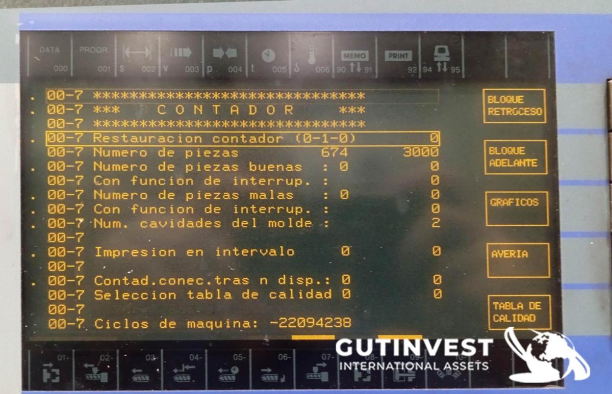 Usado Máquina inyectora de plástico - 270Tn