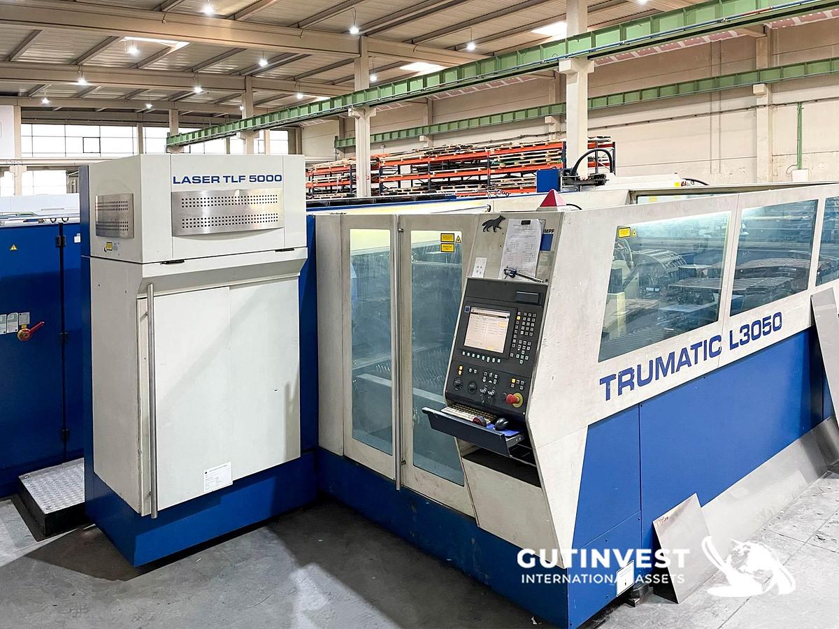 Usado 1 - Máquina de corte por láser CO2 con brazo de carga